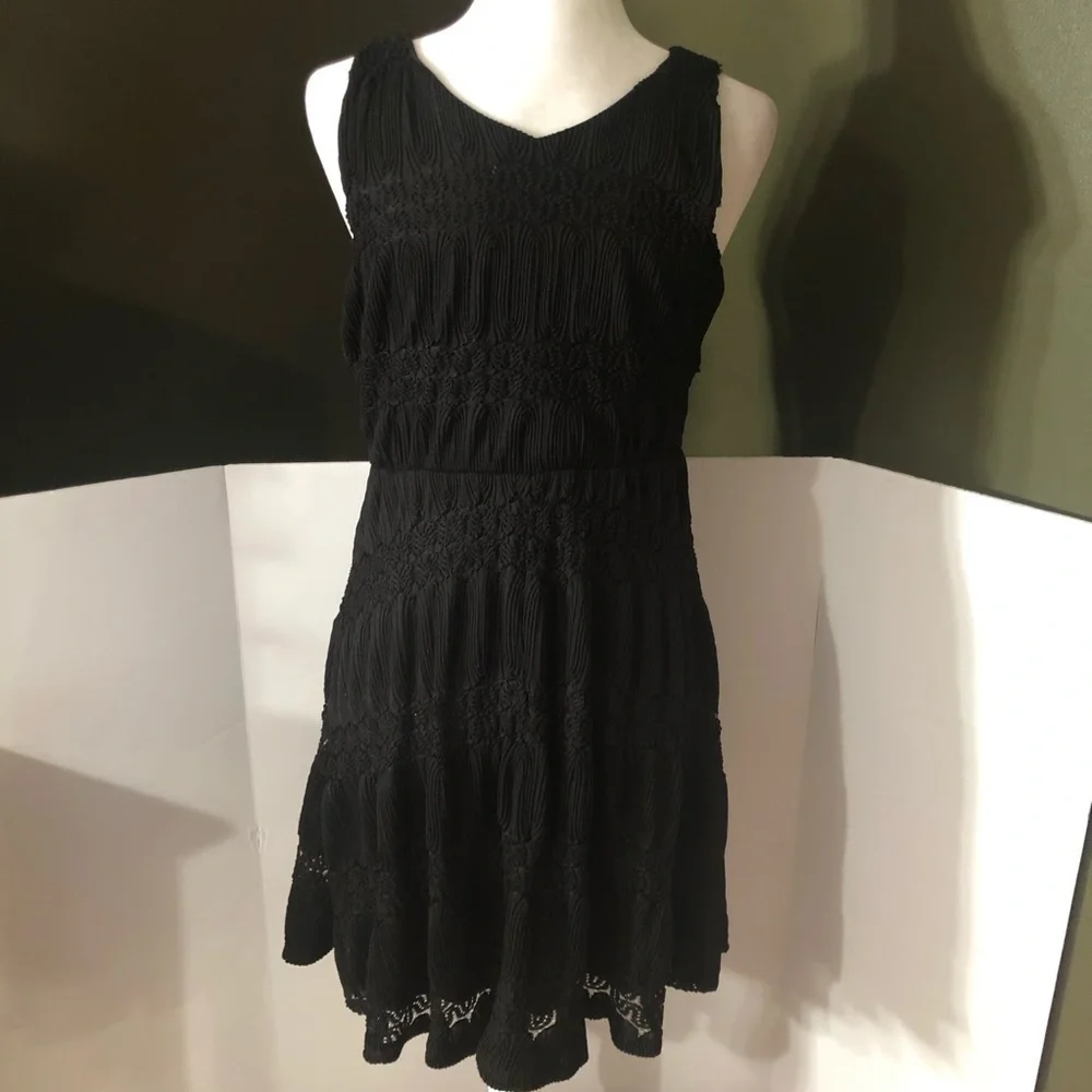 Maurices Black Crochet/Lace Sleeveless Dress Sz S - Picture 5 of 8